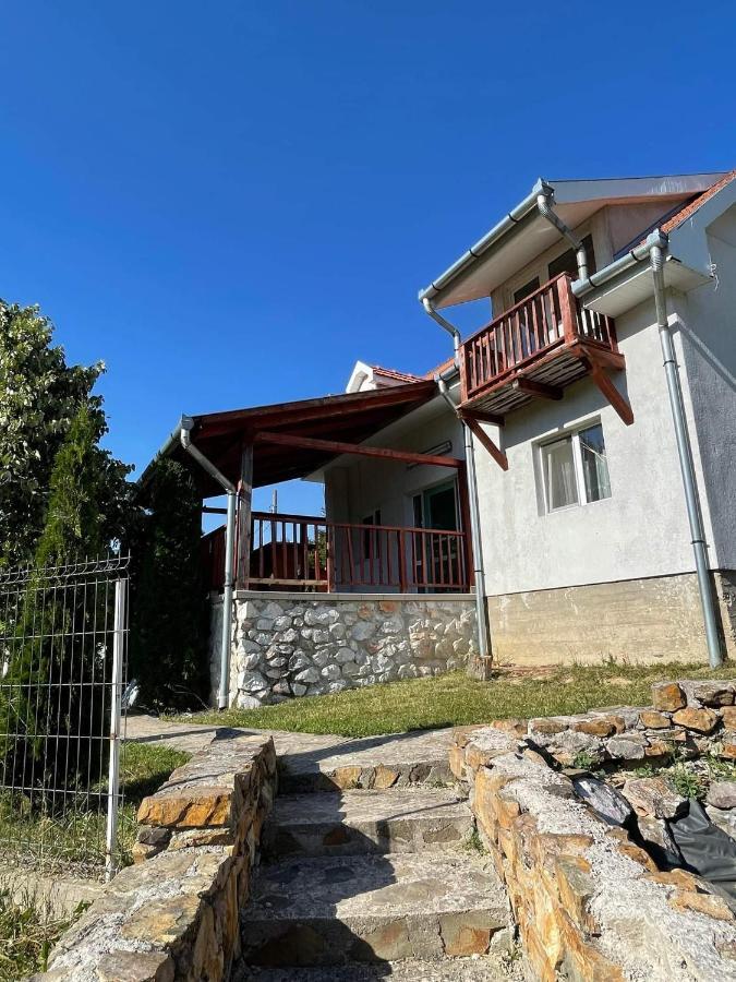 Cabana Vladimir Cucuceni Luaran gambar